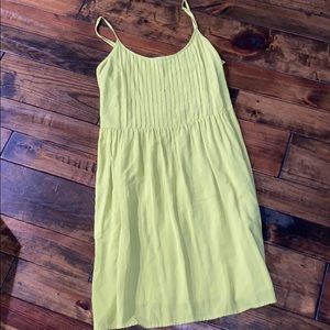 Like green knee length dress